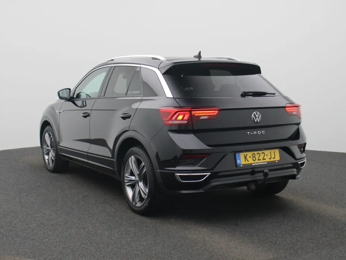 1.5 TSI Sport Business R-Line | Camera | Parkeersensoren | Stoelverwarming | Trekhaak | Lederen Bekleding |