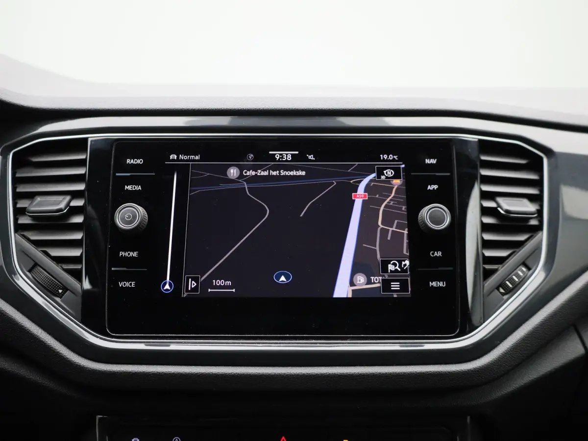 1.5 TSI Sport Business R-Line | Camera | Parkeersensoren | Stoelverwarming | Trekhaak | Lederen Bekleding |