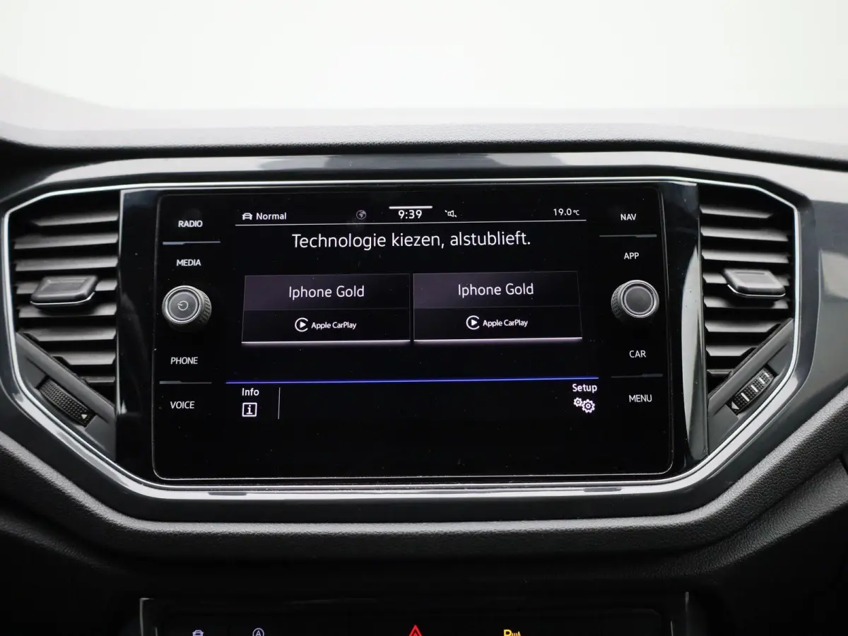 1.5 TSI Sport Business R-Line | Camera | Parkeersensoren | Stoelverwarming | Trekhaak | Lederen Bekleding |