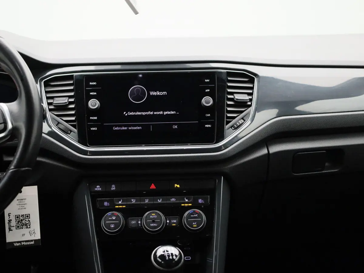1.5 TSI Sport Business R-Line | Camera | Parkeersensoren | Stoelverwarming | Trekhaak | Lederen Bekleding |