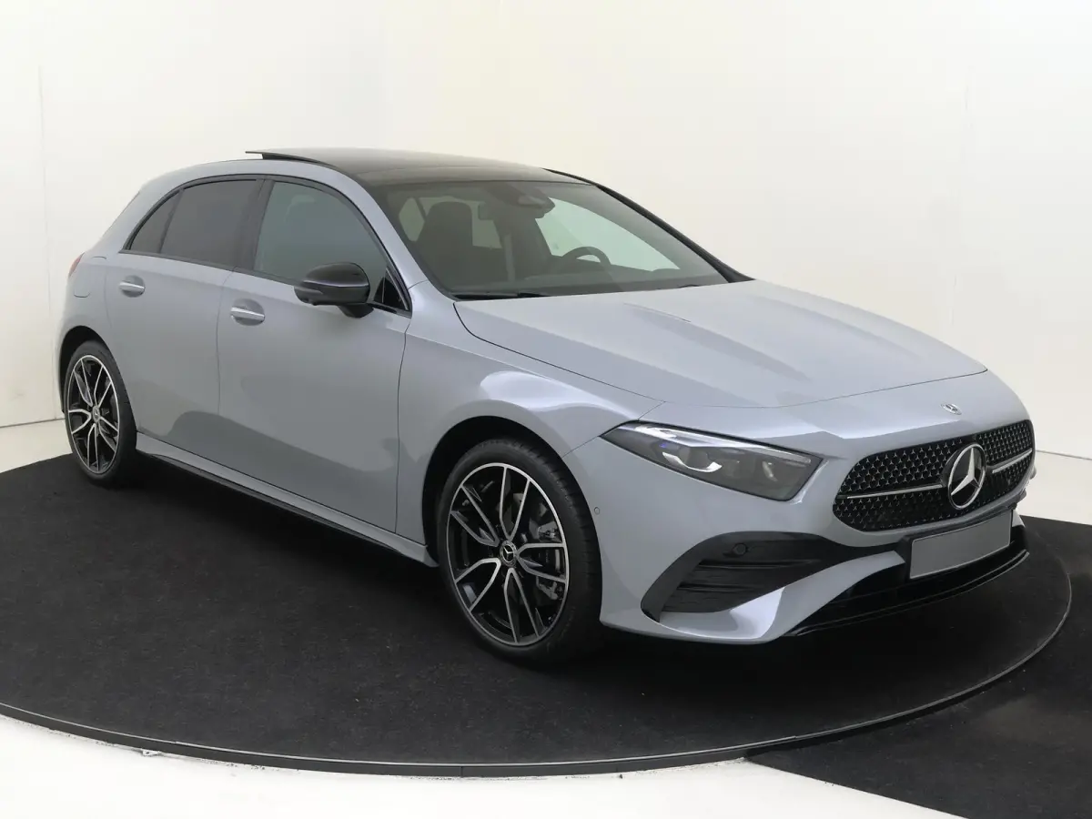 250 e 140 Year Edition / Panoramadak / Sfeerverlichting / 19inch / Night-Pakket / Prijs incl. inruilpremie