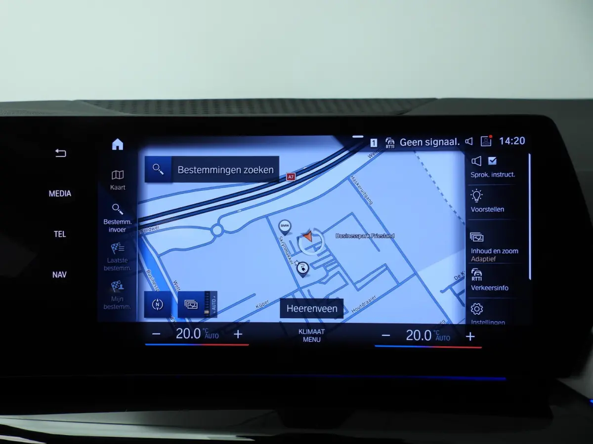 225e xDrive | LED | Navigatie | Trekhaak | Chrome line | Sportstoelen | DAB | Harman-kardon sound | Alu 17 inch