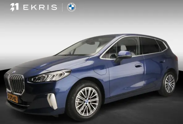 225e xDrive | LED | Navigatie | Trekhaak | Chrome line | Sportstoelen | DAB | Harman-kardon sound | Alu 17 inch