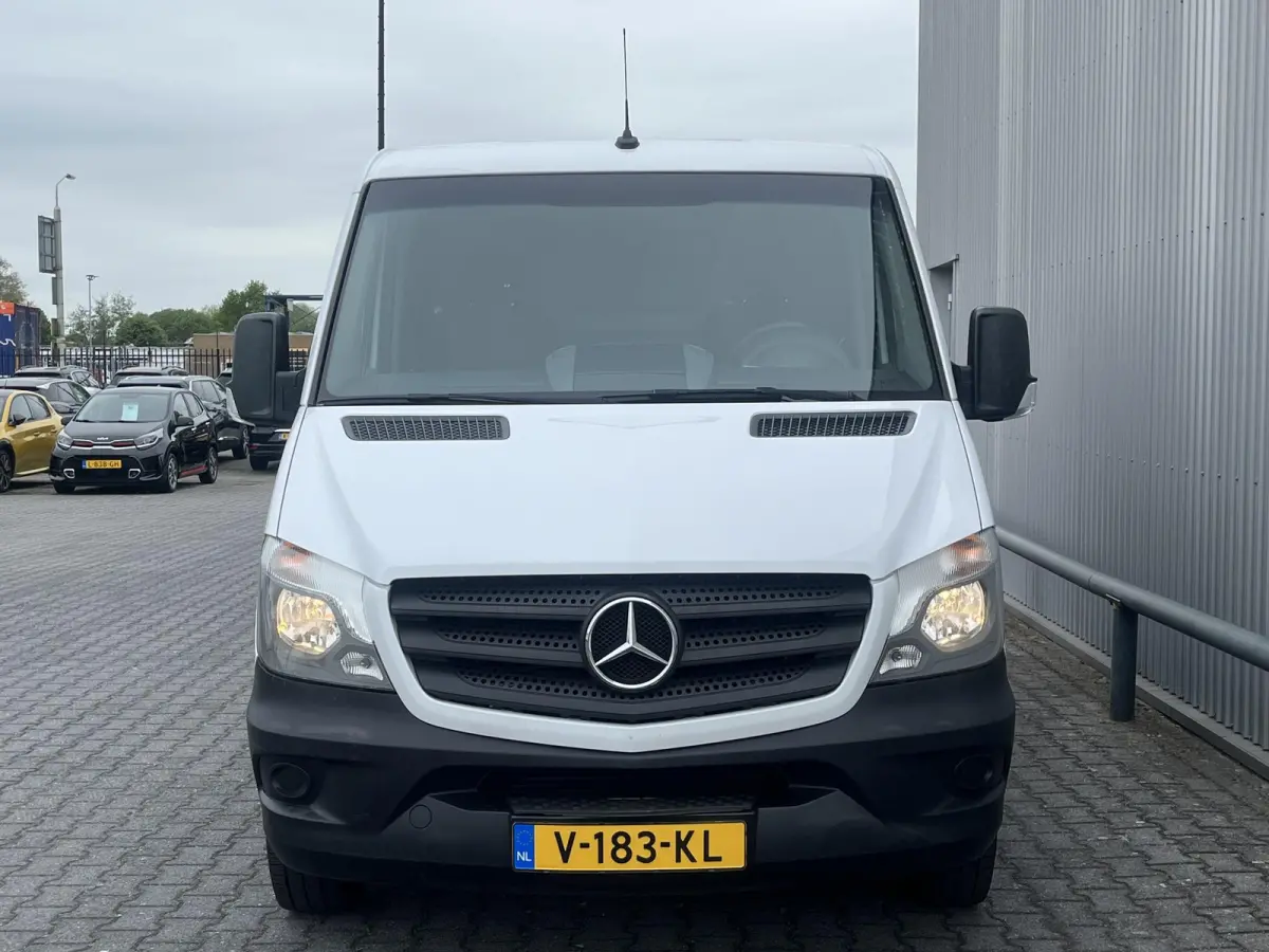 211 2.2 CDI 325 L1H1*AUTOMAAT*A/C*TEL*