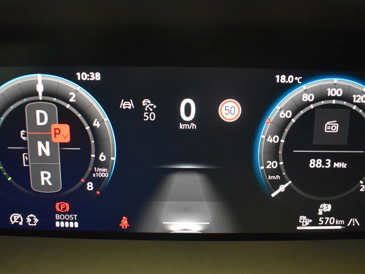 1.5 eHybrid R-Line Edition 204Pk DSG/AUTO | Glazen panorama-dak | Trekhaak uitklapbaar | Achteruitrijcamera | Apple carplay Android auto | Cruise control adaptief | DAB| LED | Keyless | 20"L