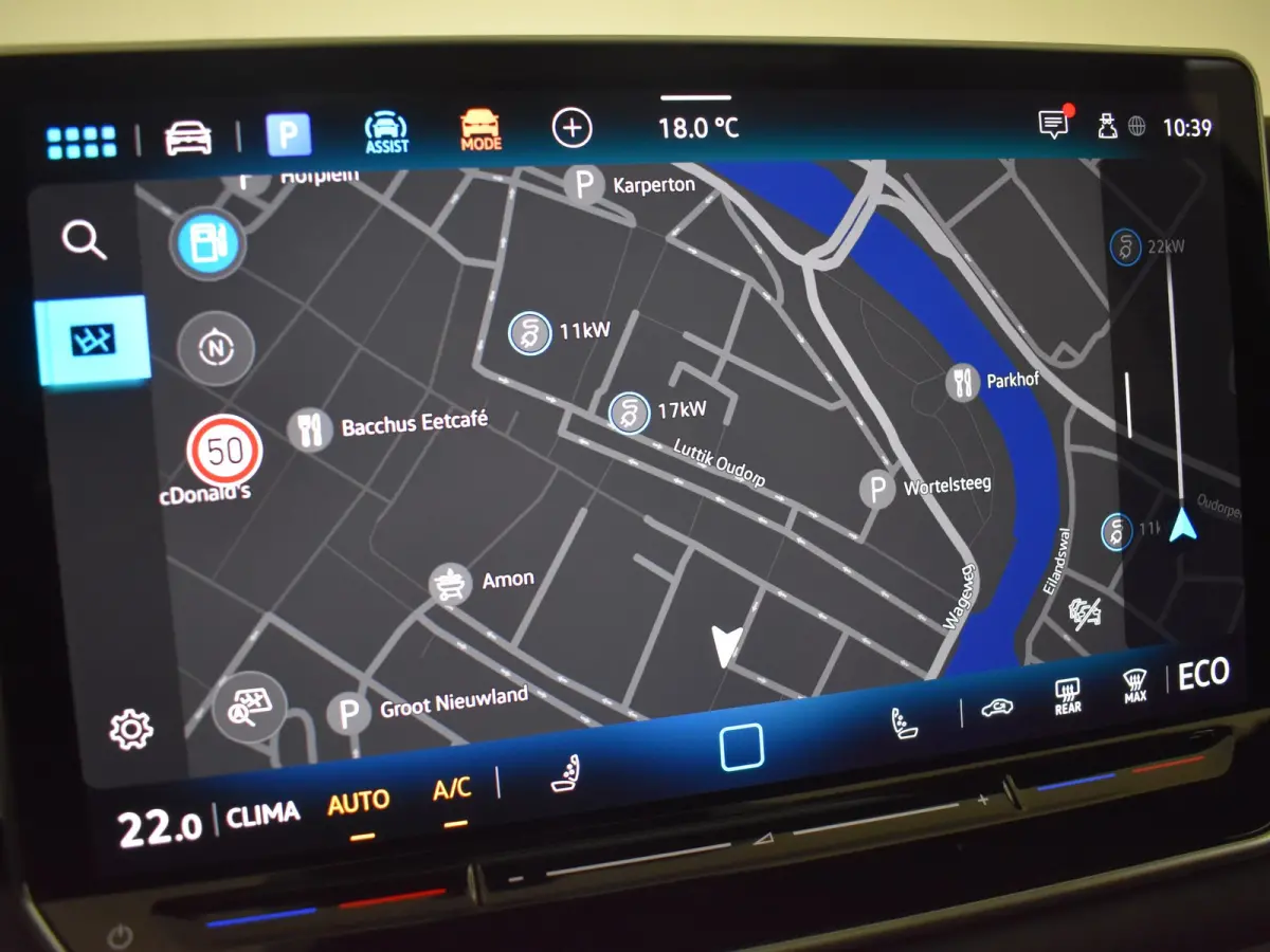 1.5 eHybrid R-Line Edition 204Pk DSG/AUTO | Glazen panorama-dak | Trekhaak uitklapbaar | Achteruitrijcamera | Apple carplay Android auto | Cruise control adaptief | DAB| LED | Keyless | 20"L