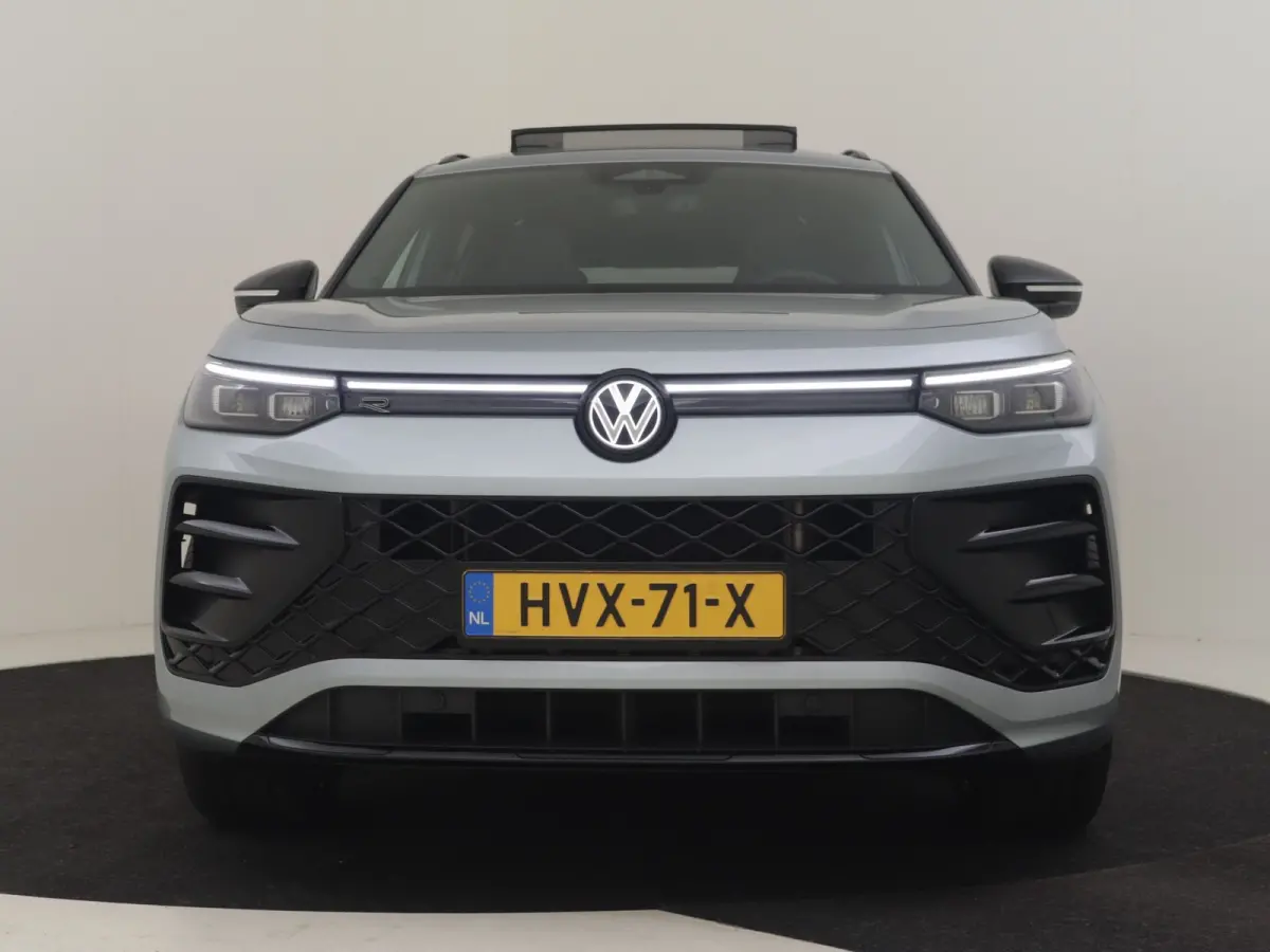 1.5 eHybrid R-Line Edition 204Pk DSG/AUTO | Glazen panorama-dak | Trekhaak uitklapbaar | Achteruitrijcamera | Apple carplay Android auto | Cruise control adaptief | DAB| LED | Keyless | 20"L