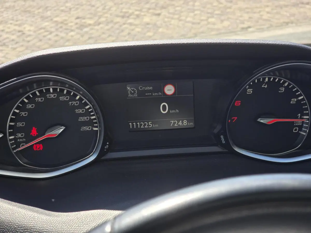 1.2 PureTech Blue Lease Exec. Navi/Pano/Clima