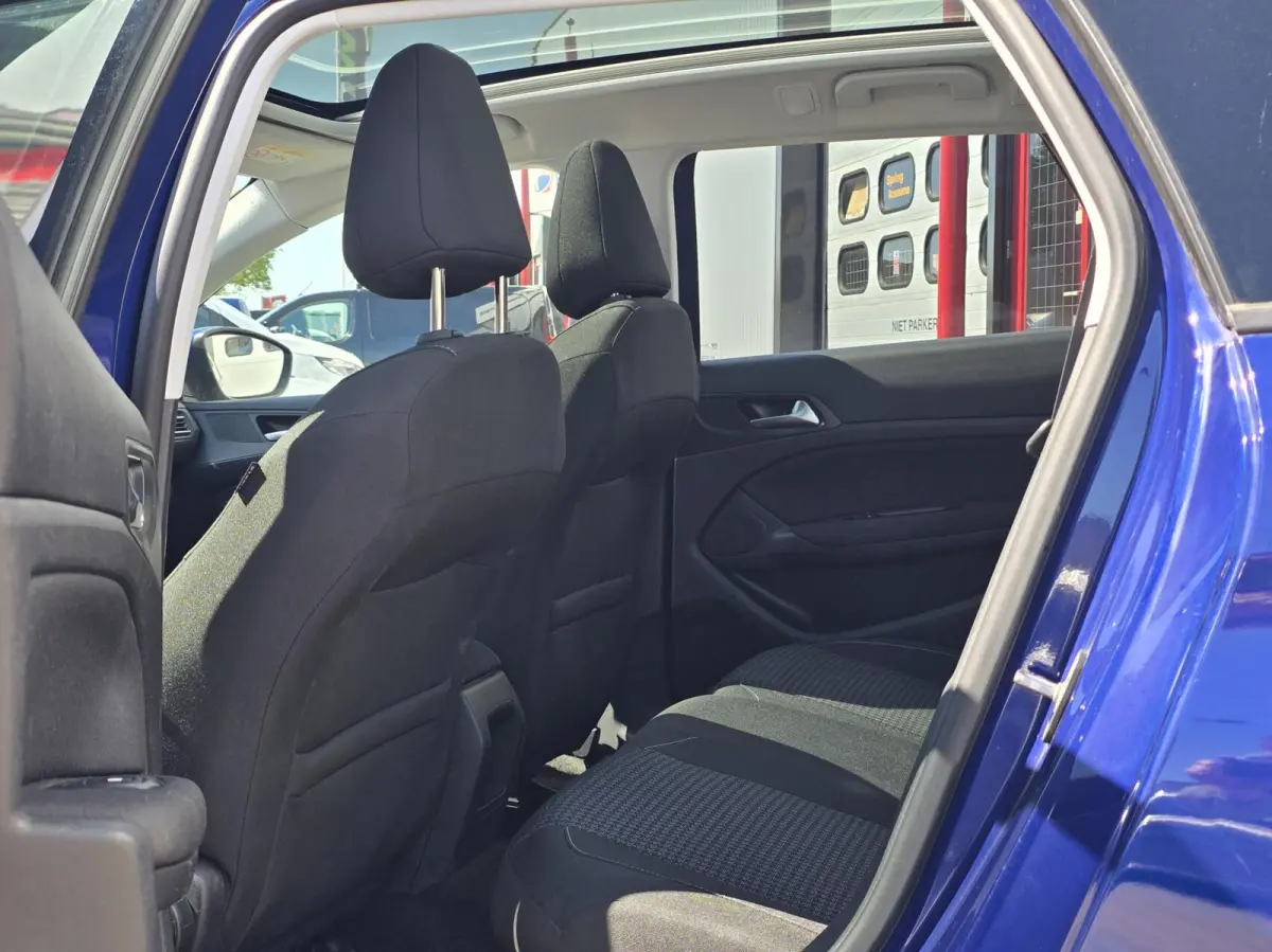 1.2 PureTech Blue Lease Exec. Navi/Pano/Clima