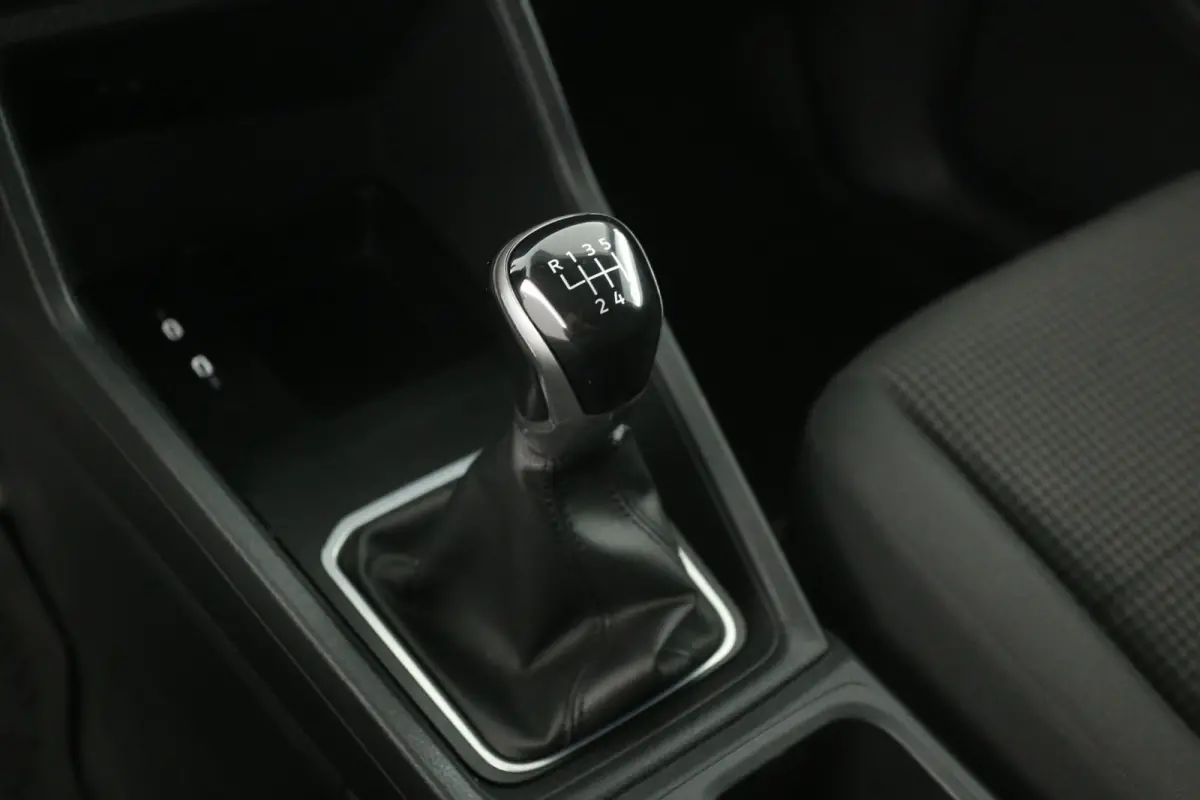2.0 TDI 102PK | Clima | Cruise | Carplay | Elektrpakket