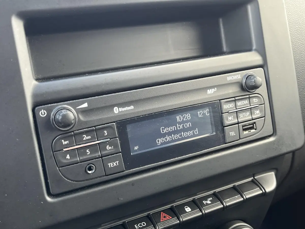 1.5 dCi 95 Comfort*CRUISE*A/C*HAAK*TEL*