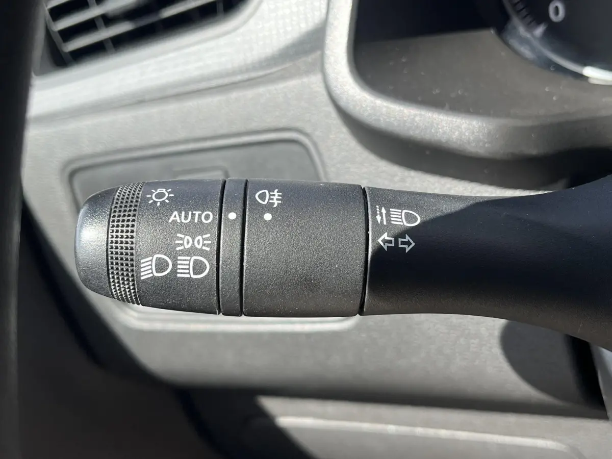 1.5 dCi 95 Comfort*CRUISE*A/C*HAAK*TEL*