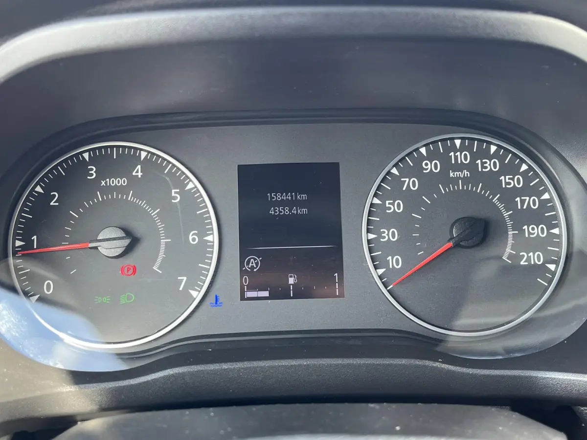 1.5 dCi 95 Comfort*CRUISE*A/C*HAAK*TEL*