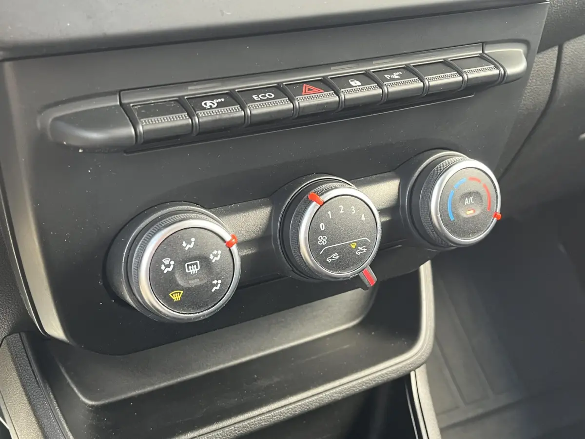 1.5 dCi 95 Comfort*CRUISE*A/C*HAAK*TEL*