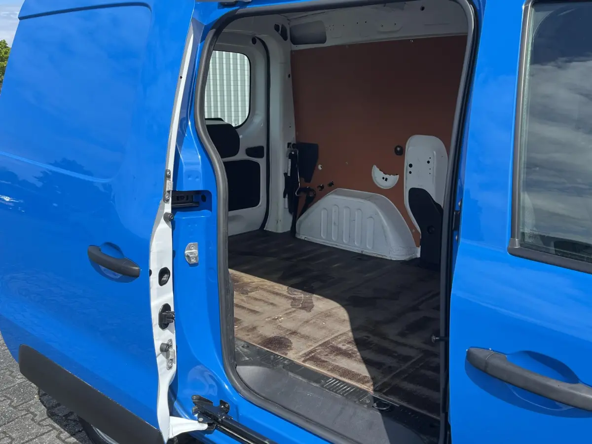 1.5 dCi 95 Comfort*CRUISE*A/C*HAAK*TEL*