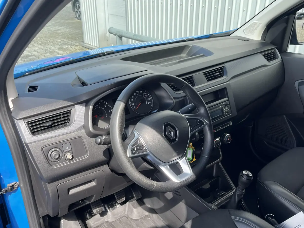 1.5 dCi 95 Comfort*CRUISE*A/C*HAAK*TEL*