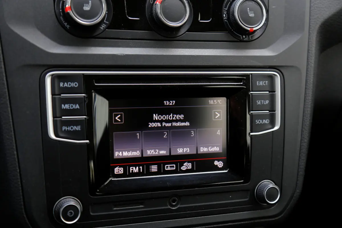 1.4 TGI Trendline 5 Persoons Automaat*Perfect VW Onderh.*Trekhaak/2x zijschuifdeur/Stoelverw./Climate-Control/Camera/Parkeersens.V+A*