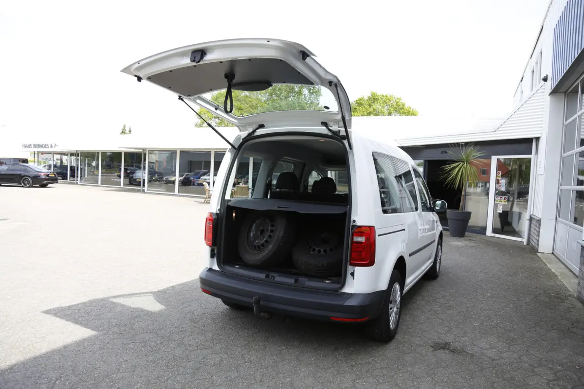 1.4 TGI Trendline 5 Persoons Automaat*Perfect VW Onderh.*Trekhaak/2x zijschuifdeur/Stoelverw./Climate-Control/Camera/Parkeersens.V+A*