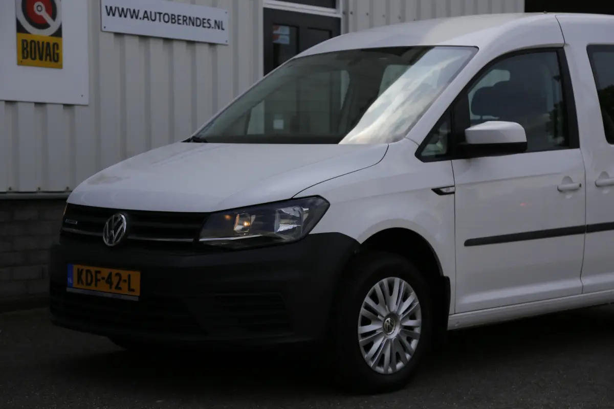 1.4 TGI Trendline 5 Persoons Automaat*Perfect VW Onderh.*Trekhaak/2x zijschuifdeur/Stoelverw./Climate-Control/Camera/Parkeersens.V+A*