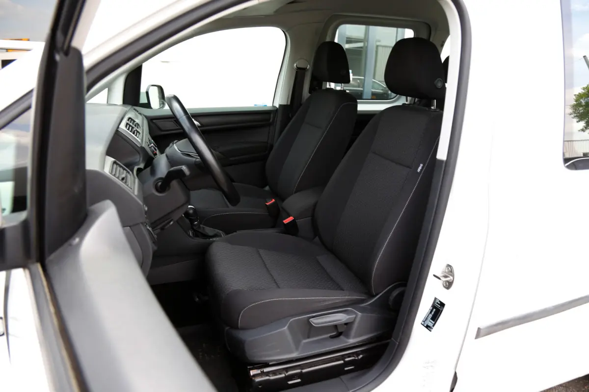 1.4 TGI Trendline 5 Persoons Automaat*Perfect VW Onderh.*Trekhaak/2x zijschuifdeur/Stoelverw./Climate-Control/Camera/Parkeersens.V+A*