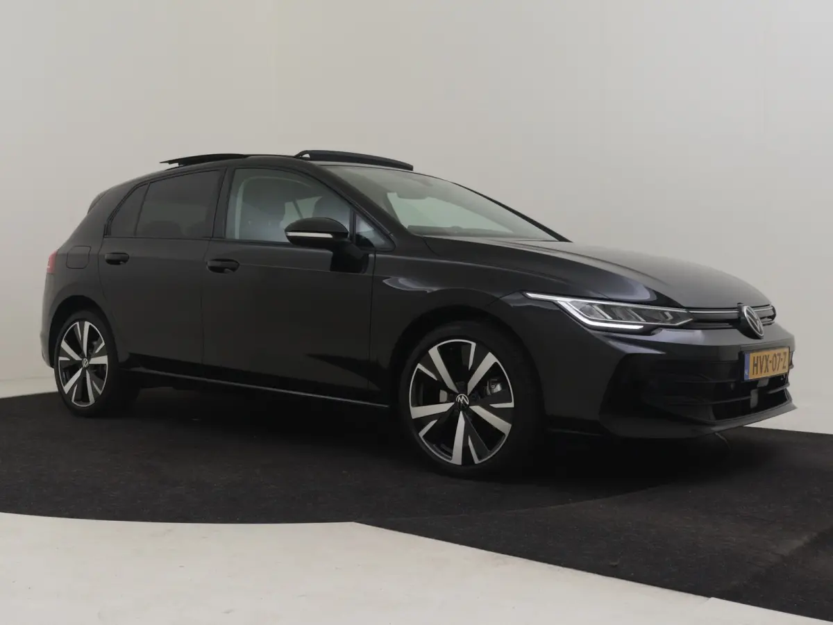 1.5 eHybrid Life Edition 204Pk DSG/AUTO | Glazen panorama-dak | Achteruitrijcamera | Cruise control adaptief | Apple carplay Android auto | Keyless Entry/Start | Parkeer assist | DAB | LED |