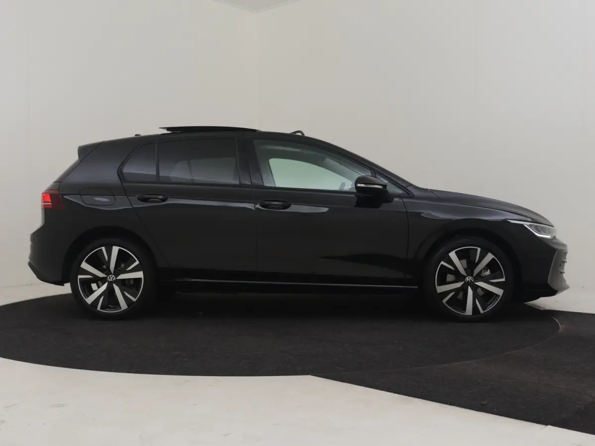 1.5 eHybrid Life Edition 204Pk DSG/AUTO | Glazen panorama-dak | Achteruitrijcamera | Cruise control adaptief | Apple carplay Android auto | Keyless Entry/Start | Parkeer assist | DAB | LED |