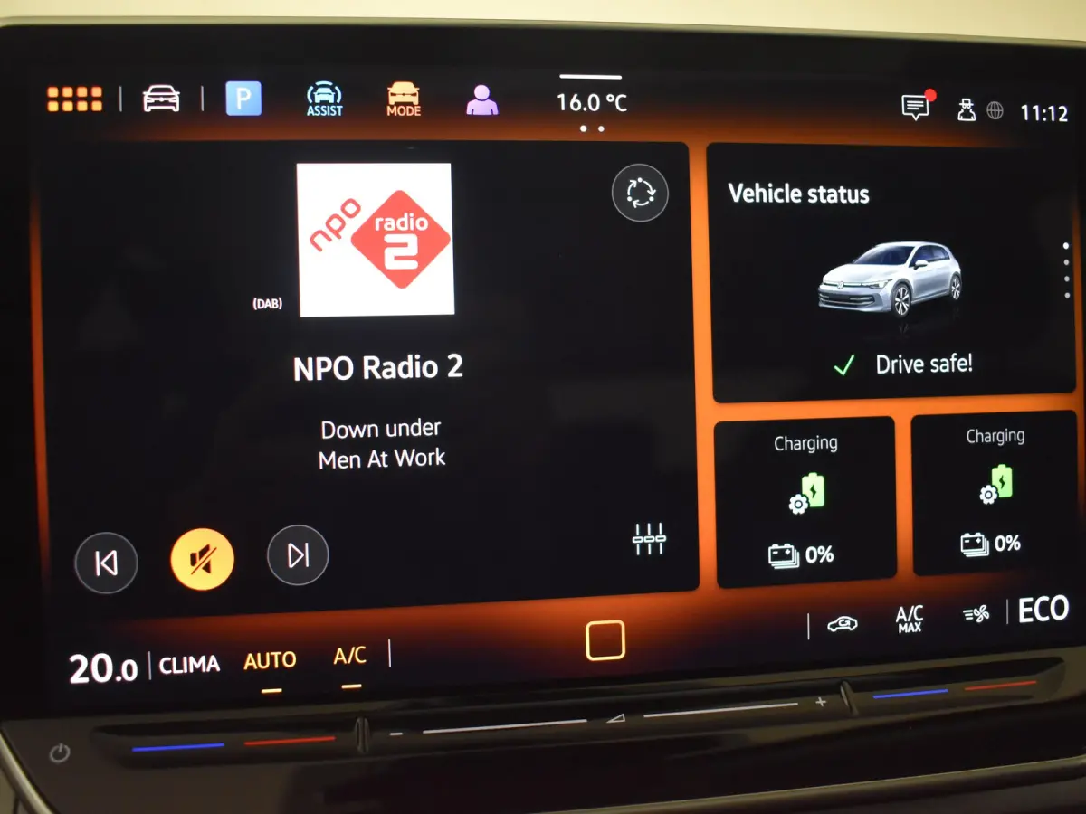 1.5 eHybrid Life Edition 204Pk DSG/AUTO | Glazen panorama-dak | Achteruitrijcamera | Cruise control adaptief | Apple carplay Android auto | Keyless Entry/Start | Parkeer assist | DAB | LED |