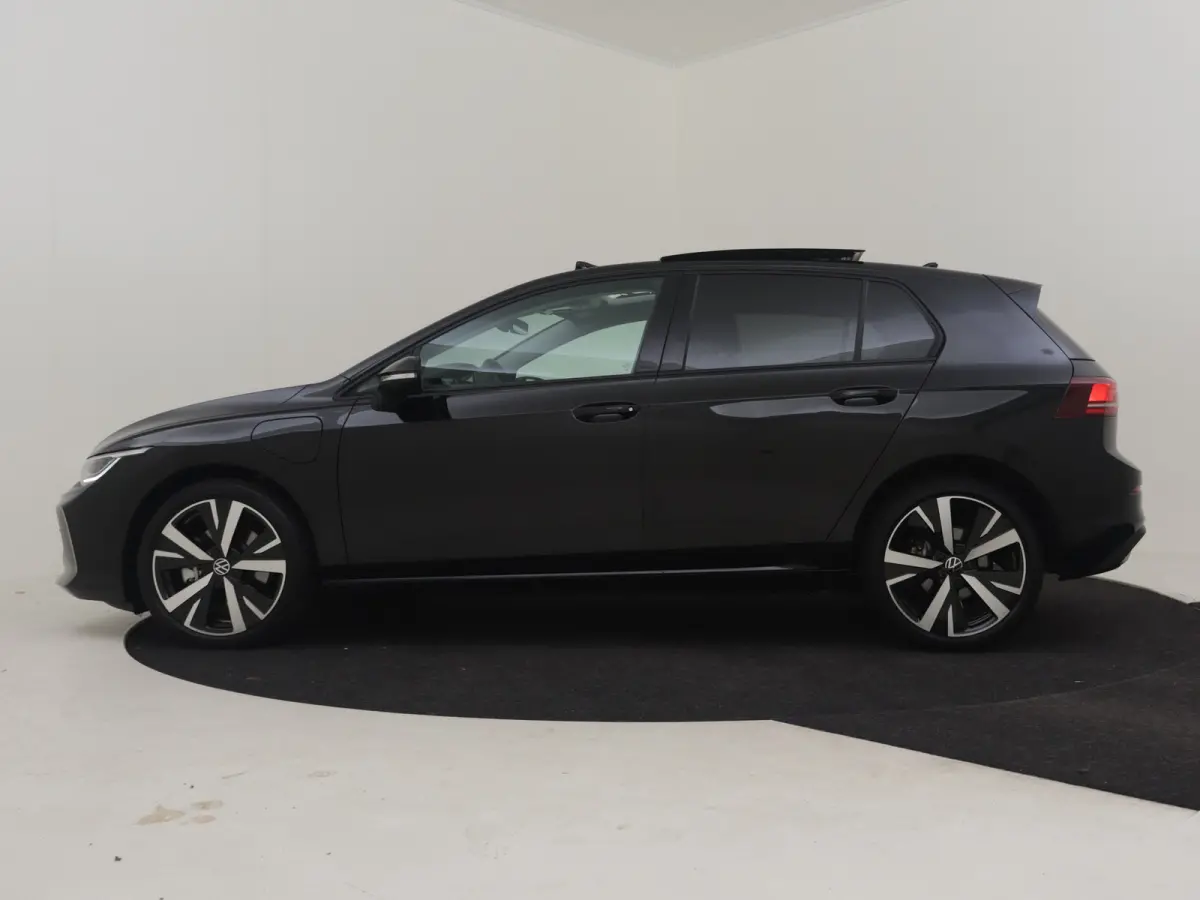 1.5 eHybrid Life Edition 204Pk DSG/AUTO | Glazen panorama-dak | Achteruitrijcamera | Cruise control adaptief | Apple carplay Android auto | Keyless Entry/Start | Parkeer assist | DAB | LED |