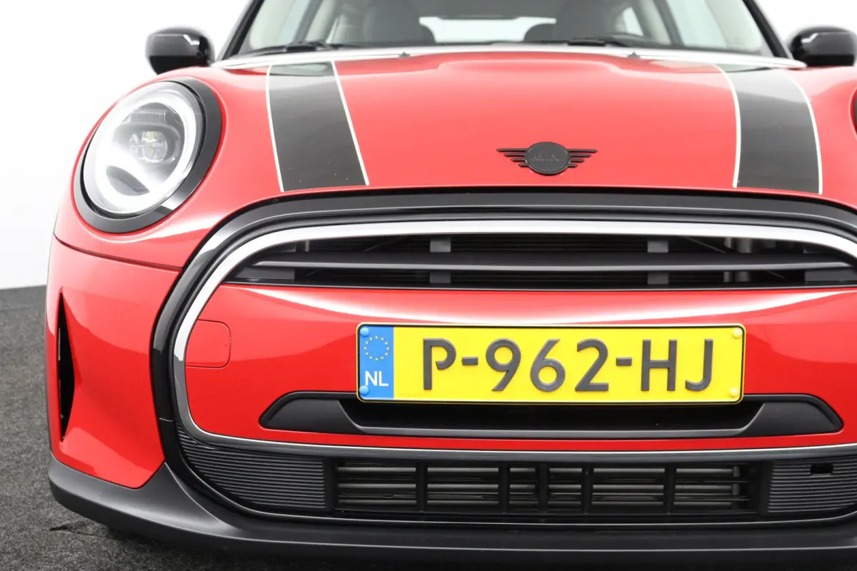 1.5 Business Edition | Groot Navi | CarPlay | Sportstoelen | 38.241 km |