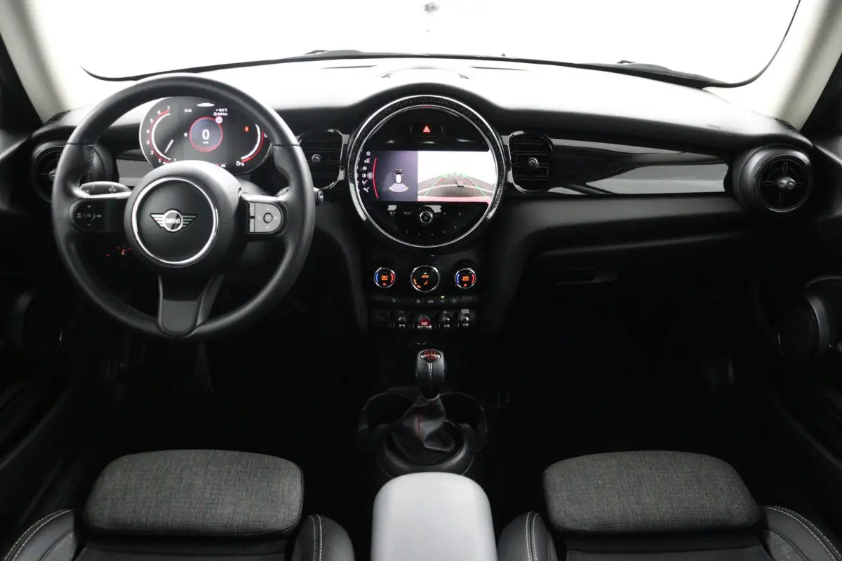 1.5 Business Edition | Groot Navi | CarPlay | Sportstoelen | 38.241 km |