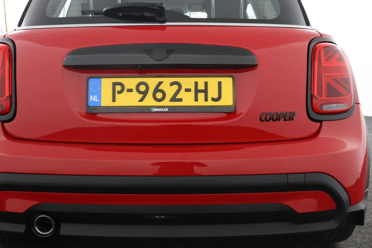1.5 Business Edition | Groot Navi | CarPlay | Sportstoelen | 38.241 km |