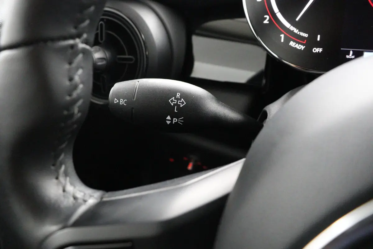 1.5 Business Edition | Groot Navi | CarPlay | Sportstoelen | 38.241 km |