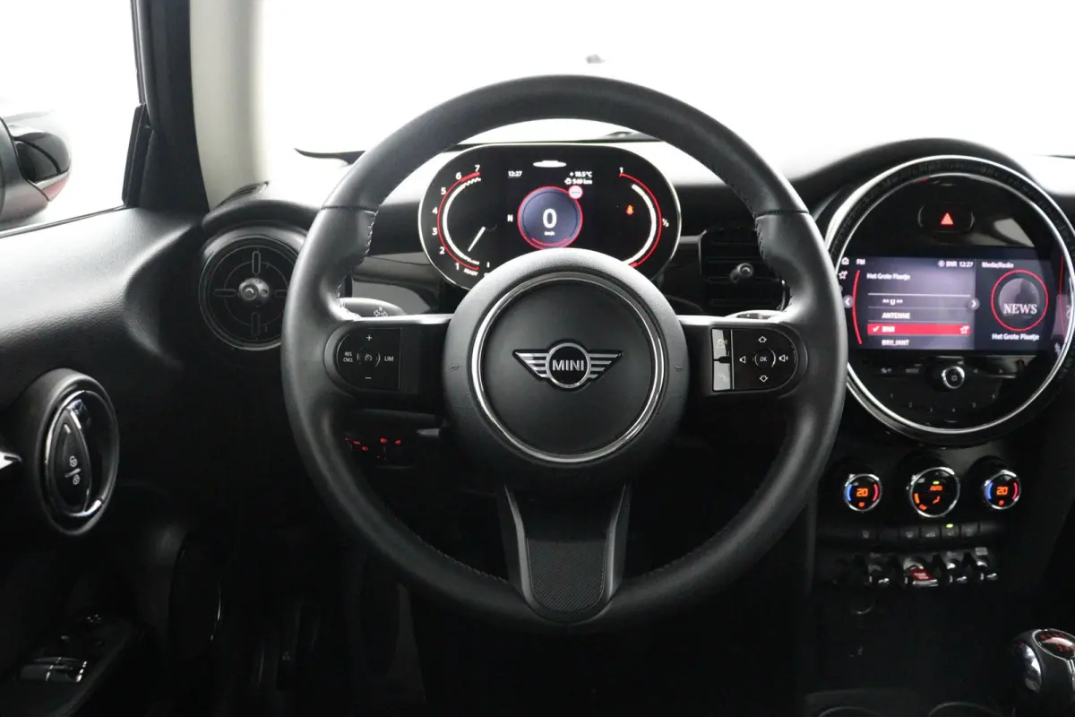 1.5 Business Edition | Groot Navi | CarPlay | Sportstoelen | 38.241 km |