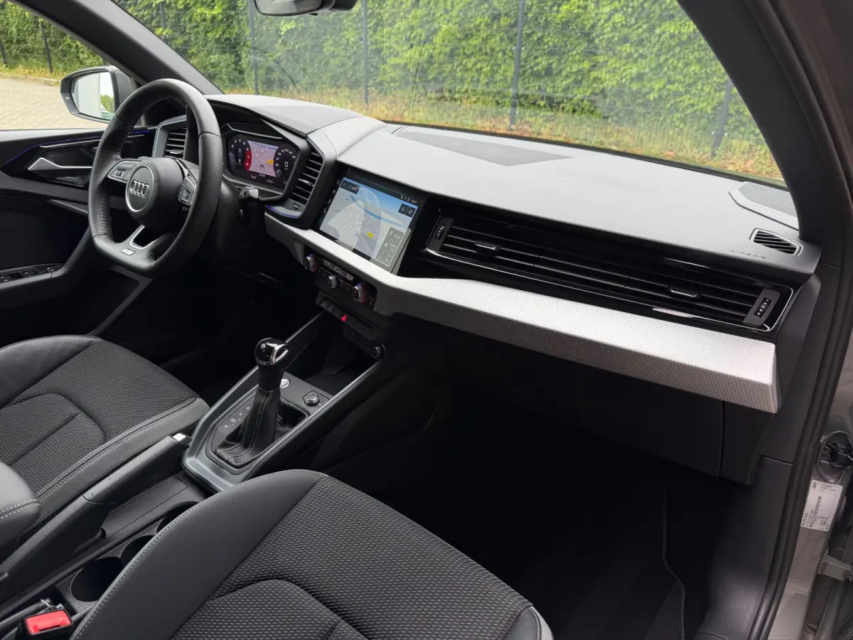 40 TFSI 3 x S Line Pro Line S LED|Sfeer|18 inch|Carplay|Two Tone