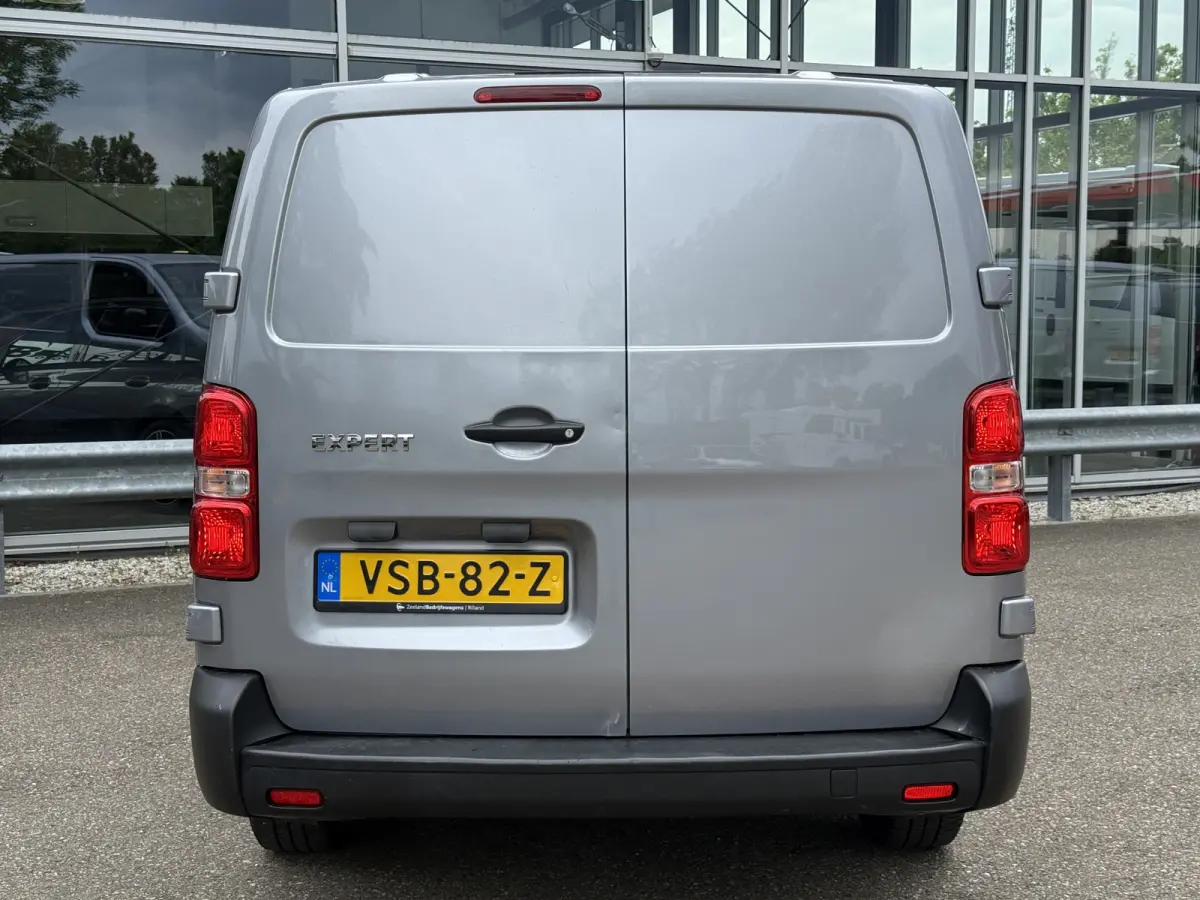 1.5 BlueHDI 100 Long L3 Premium | NL-auto | 1e Eig | Carplay | Navi | Cruisec.