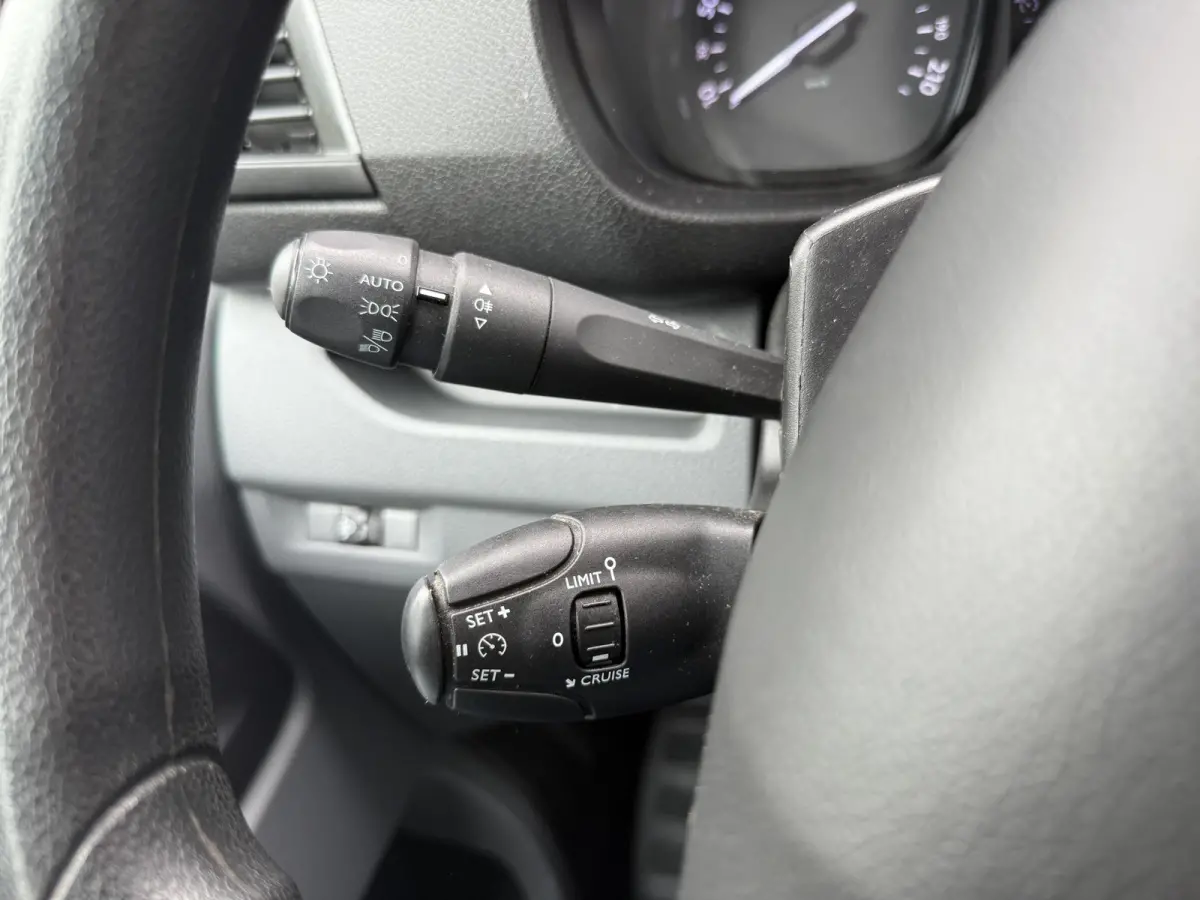 1.5 BlueHDI 100 Long L3 Premium | NL-auto | 1e Eig | Carplay | Navi | Cruisec.