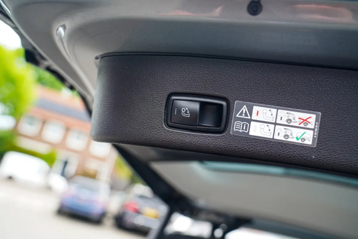 AMG 63 4MATIC - Stoelverwarming/Verkoeling | Elektrische trekhaak | Massage Stoelen | HuD | Panorama | HK