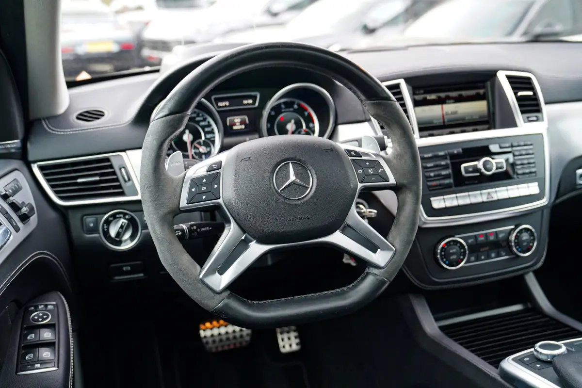 AMG 63 4MATIC - Stoelverwarming/Verkoeling | Elektrische trekhaak | Massage Stoelen | HuD | Panorama | HK