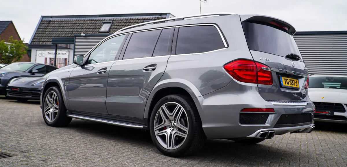 AMG 63 4MATIC - Stoelverwarming/Verkoeling | Elektrische trekhaak | Massage Stoelen | HuD | Panorama | HK