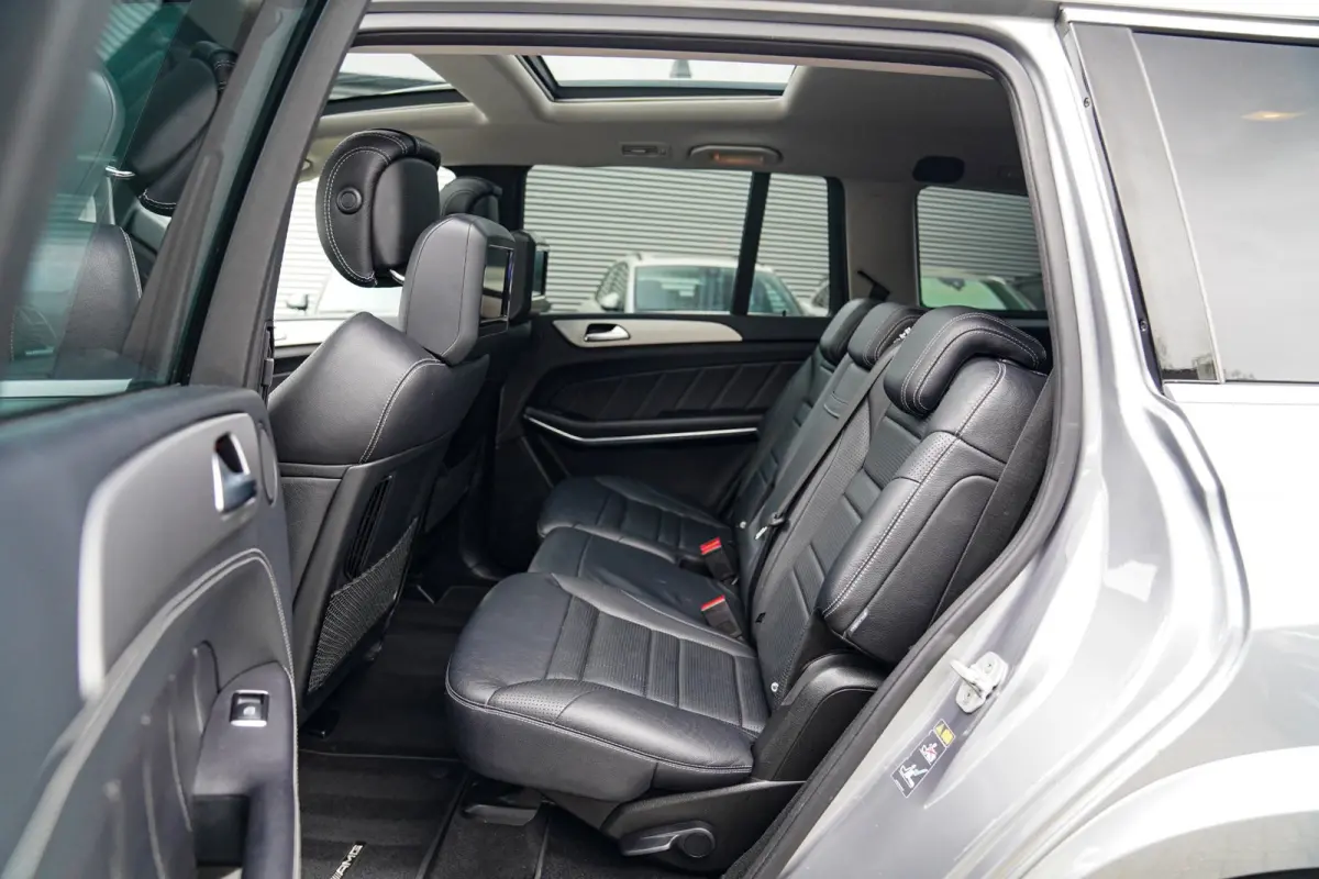 AMG 63 4MATIC - Stoelverwarming/Verkoeling | Elektrische trekhaak | Massage Stoelen | HuD | Panorama | HK
