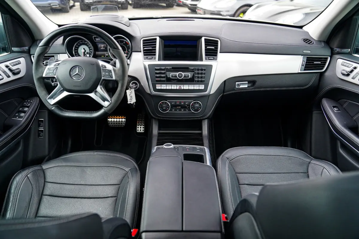 AMG 63 4MATIC - Stoelverwarming/Verkoeling | Elektrische trekhaak | Massage Stoelen | HuD | Panorama | HK