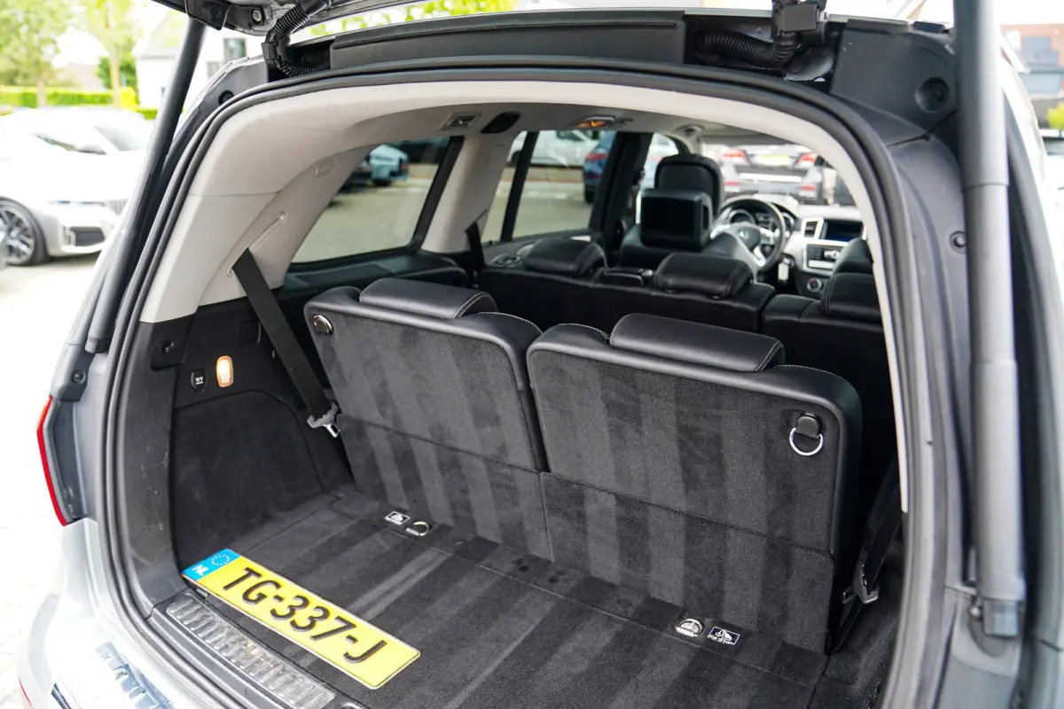 AMG 63 4MATIC - Stoelverwarming/Verkoeling | Elektrische trekhaak | Massage Stoelen | HuD | Panorama | HK