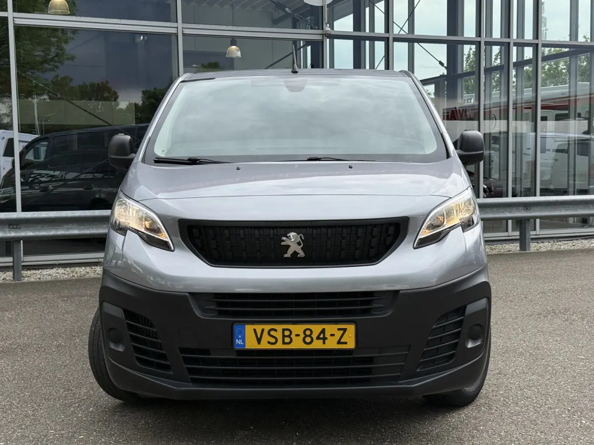 1.5 BlueHDI 100 Long L3 Premium | NL-auto | 1e Eig | Carplay | Navi | Cruisec.