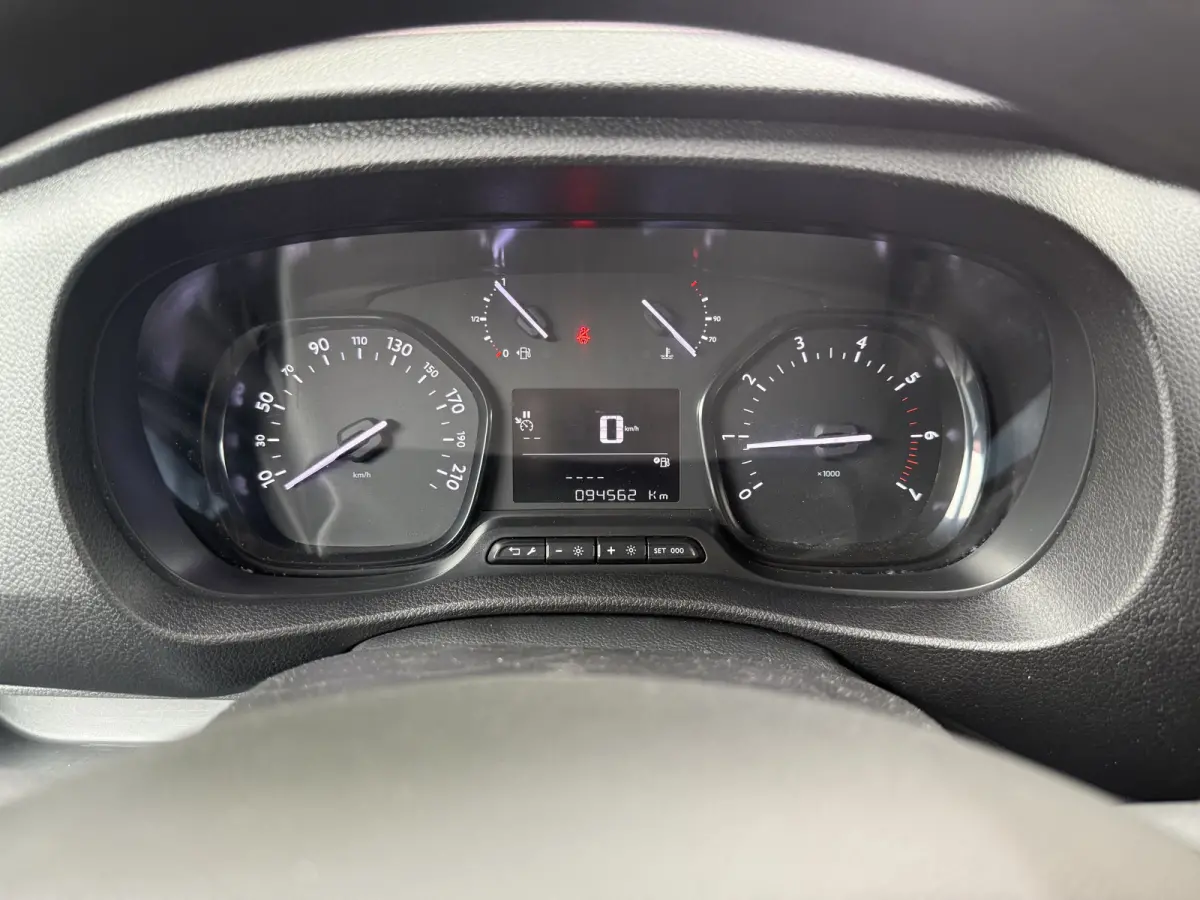 1.5 BlueHDI 100 Long L3 Premium | NL-auto | 1e Eig | Carplay | Navi | Cruisec.