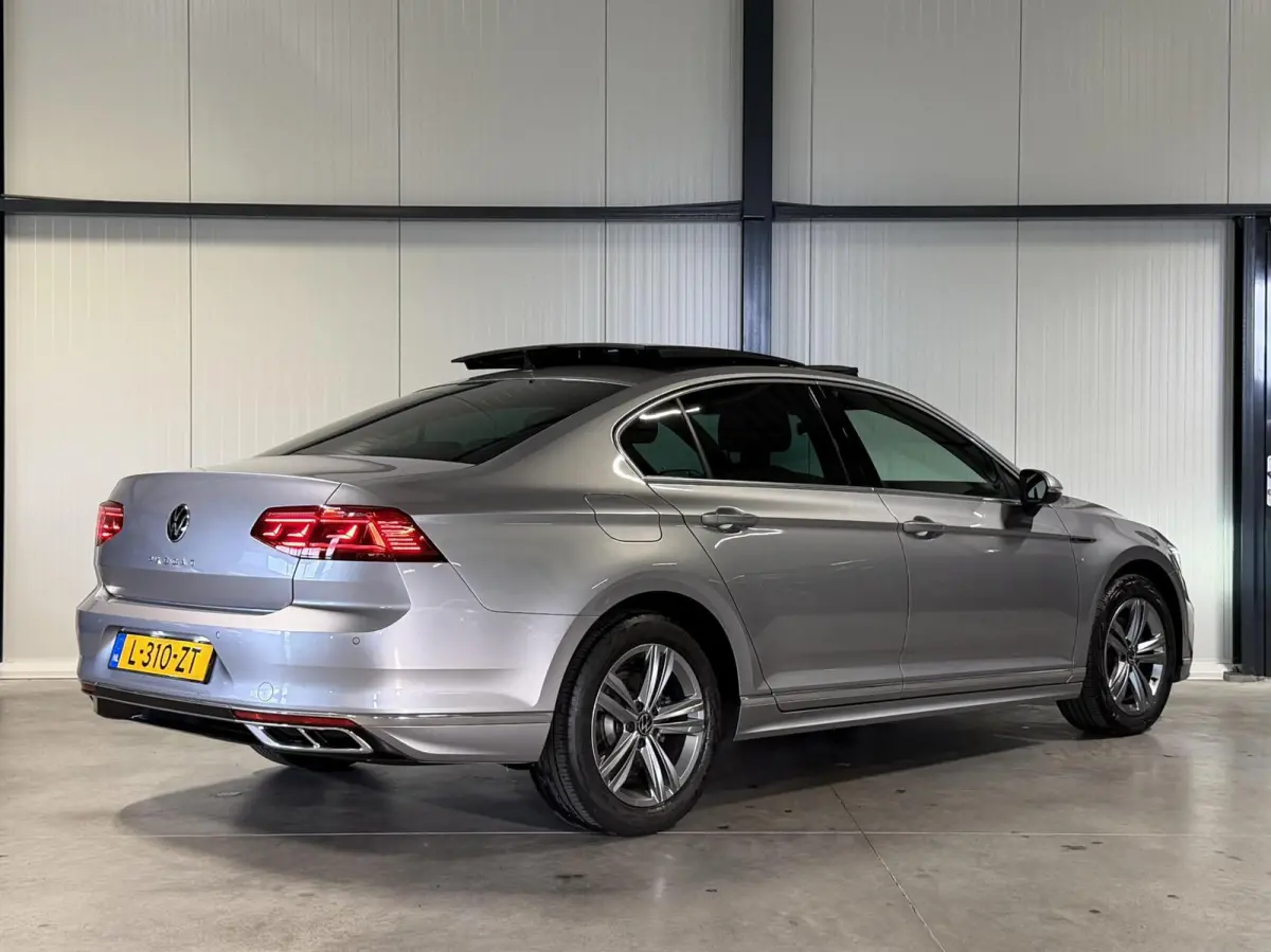 1.5 TSI R-Line Business + Pano Virtual H&K