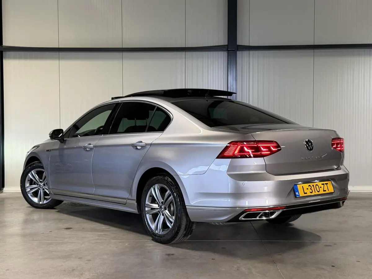 1.5 TSI R-Line Business + Pano Virtual H&K