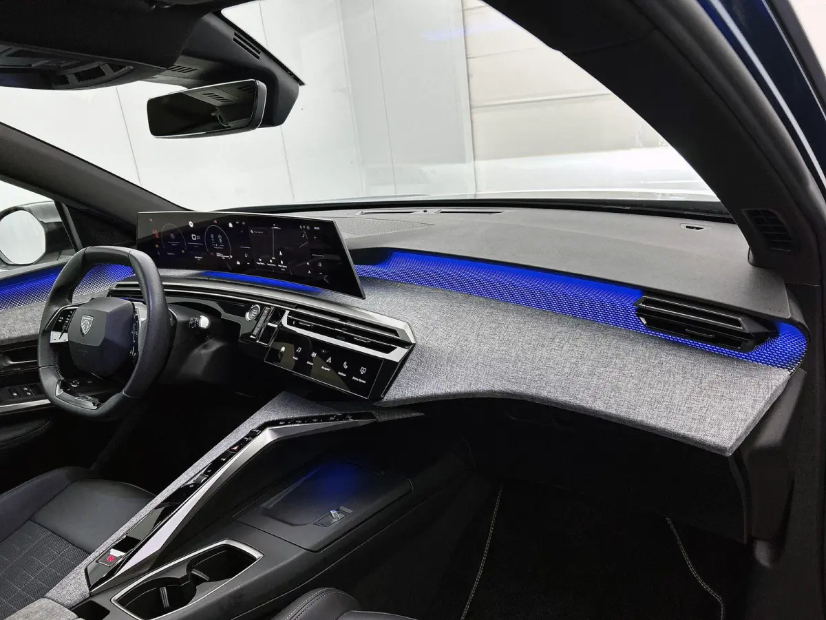 SUV GT Hybrid 145pk Automaat | 7 Zitplaatsen | Navigatie | Achteruitrijcamera | Handsfree Achterklep | Stoel- en stuurverwarming | Adaptieve Cruise Control | Climate Control | Parkeersensore