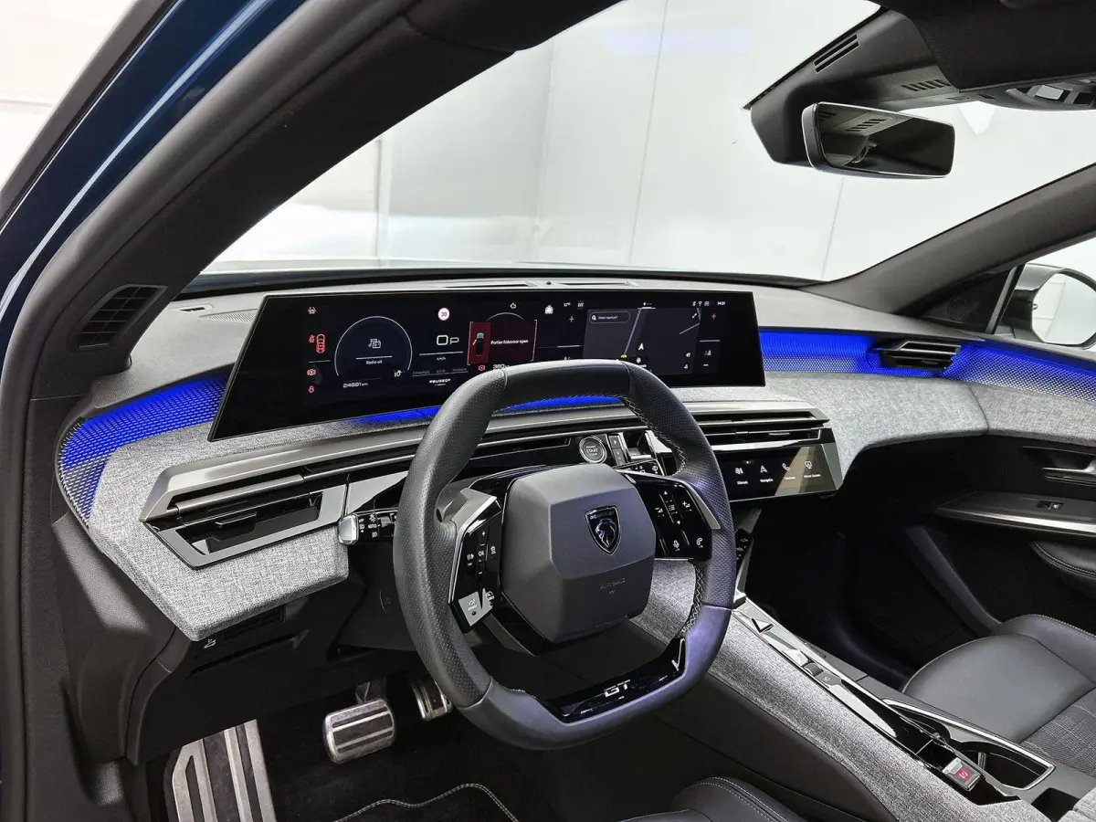 SUV GT Hybrid 145pk Automaat | 7 Zitplaatsen | Navigatie | Achteruitrijcamera | Handsfree Achterklep | Stoel- en stuurverwarming | Adaptieve Cruise Control | Climate Control | Parkeersensore