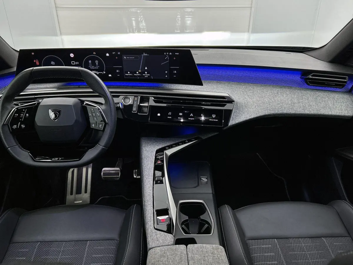 SUV GT Hybrid 145pk Automaat | 7 Zitplaatsen | Navigatie | Achteruitrijcamera | Handsfree Achterklep | Stoel- en stuurverwarming | Adaptieve Cruise Control | Climate Control | Parkeersensore