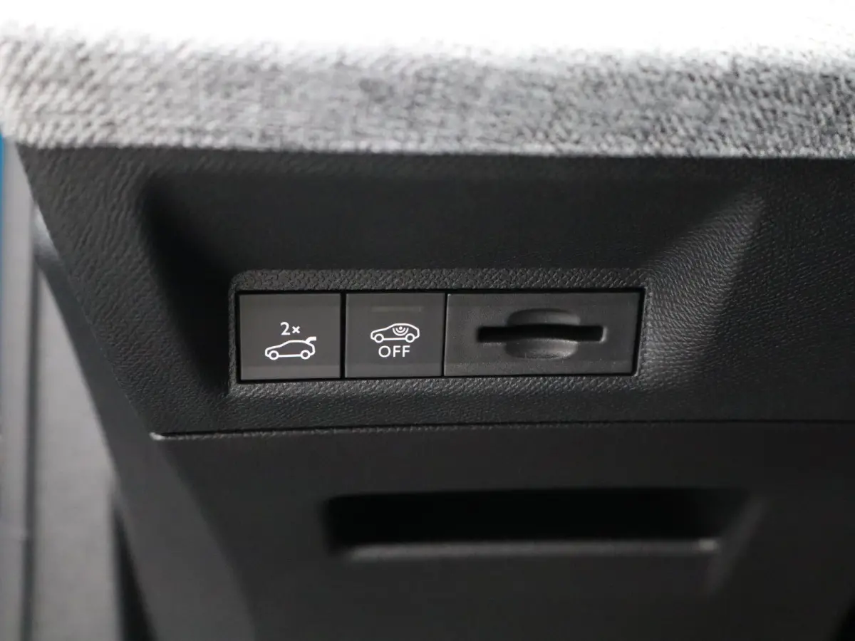 GT Avantage 210 74 kWh Navi | Airco | Cruise Control | Stoelverwarming | Camera | Apple Carplay/Android Auto | leder | LED